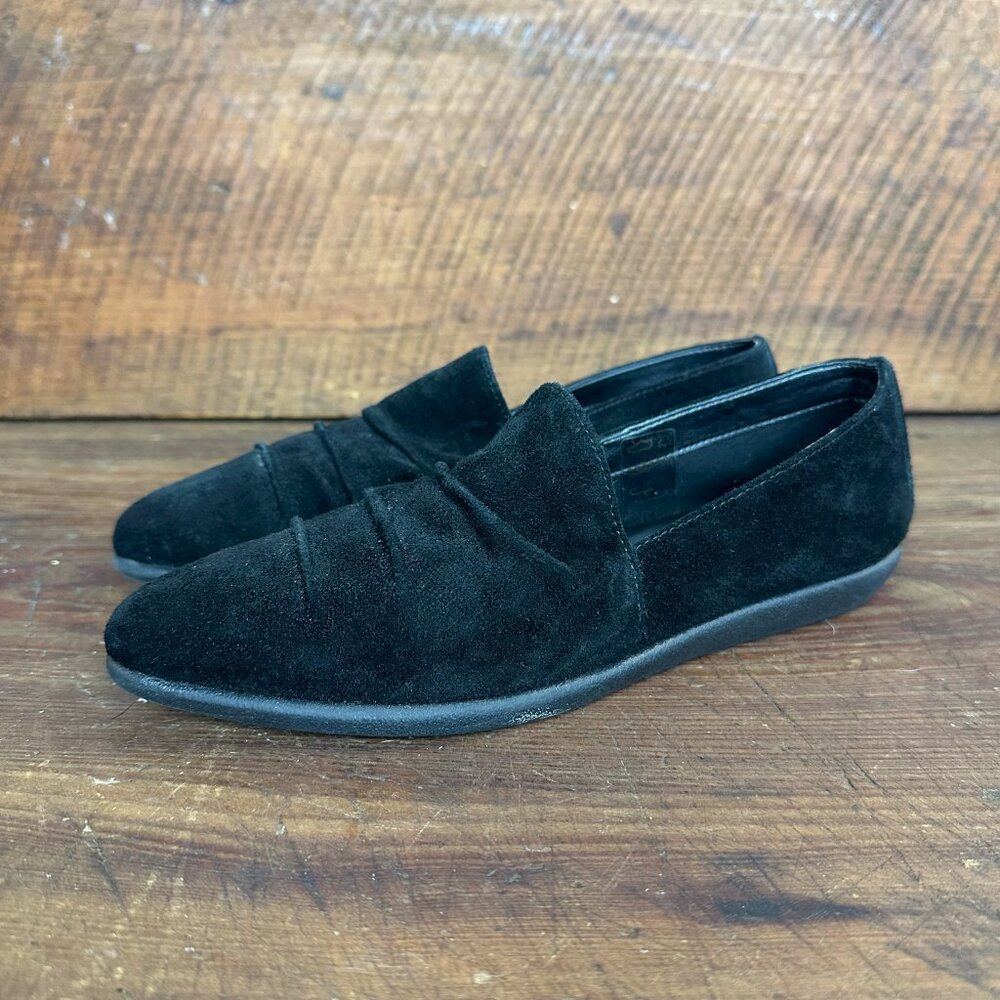 The Flexx Black Suede Loafer Size 7